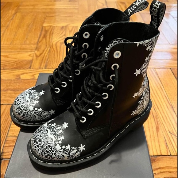 New Dr. Martens Pascal Henna Lace Boots - Picture 3 of 16